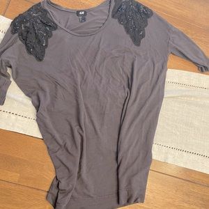 Grey and black beaded 1/4 sleeve top